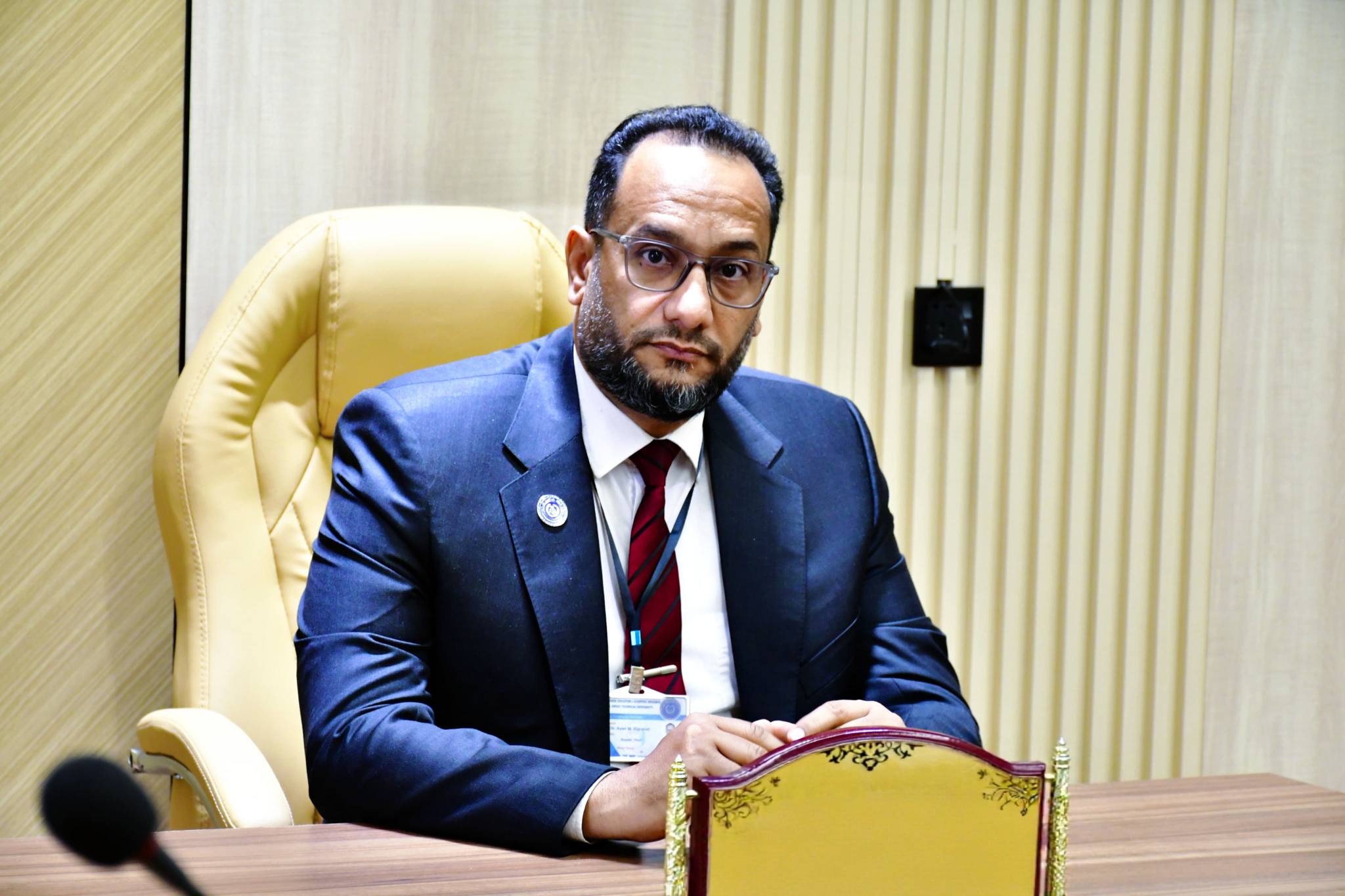 الأستاذ المساعد الدكتور اياد مسلم حمزة